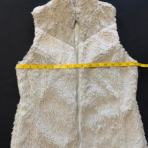 Patagonia Vest Fleece. Full Zip Size XS. Women. Cream. - Picture 7 of 14
